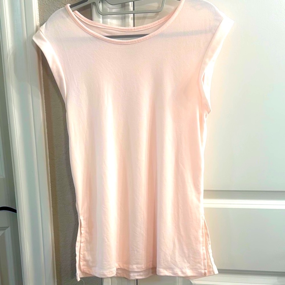 NWOT Rachel Zoe Pink Pajama Set for Relaxed Sleepwear